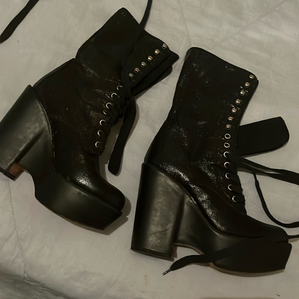 Women's Black Lace-Up Platform Ankle Boots